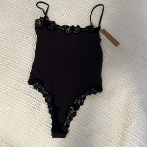 brand new skims bodysuit